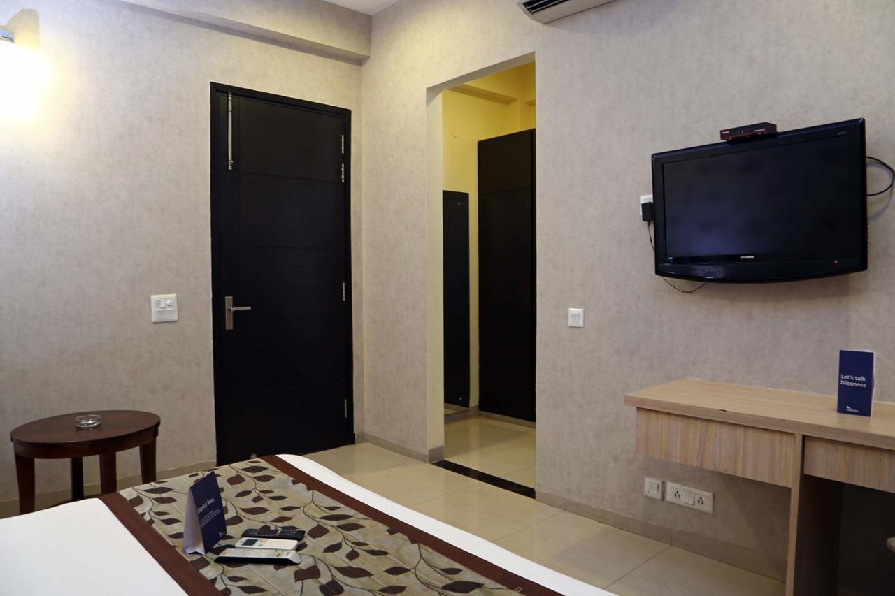Fabhotel Signature Cyber Park Dillí Exteriér fotografie
