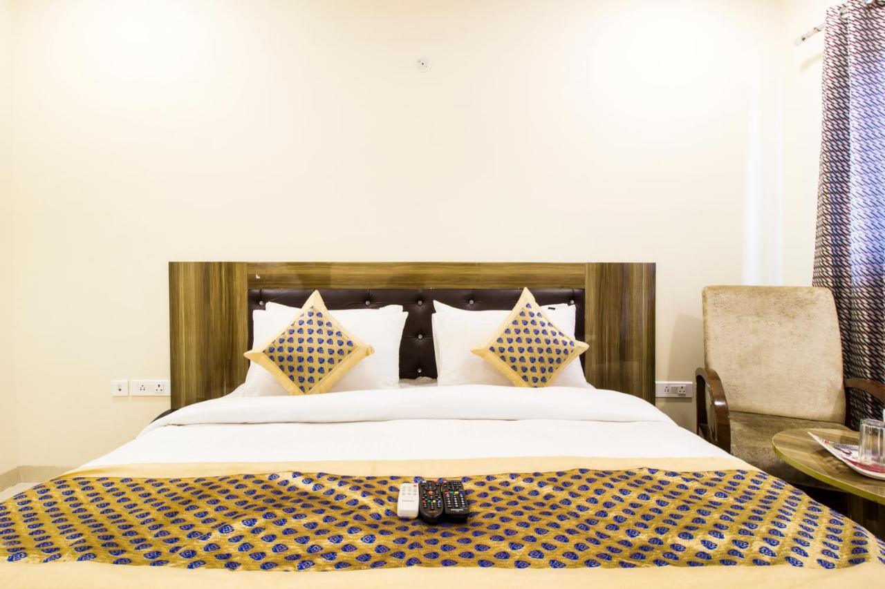 Fabhotel Signature Cyber Park Dillí Exteriér fotografie