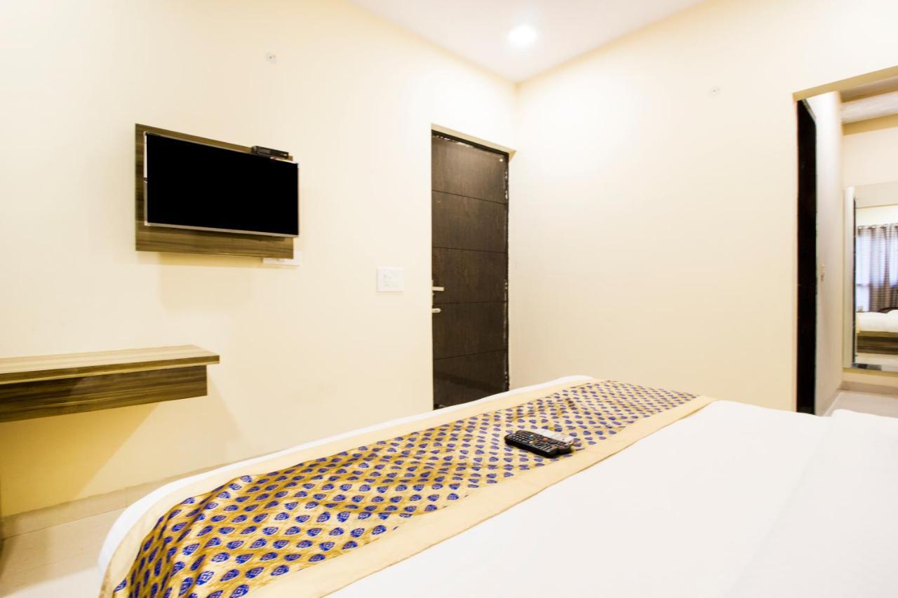 Fabhotel Signature Cyber Park Dillí Exteriér fotografie